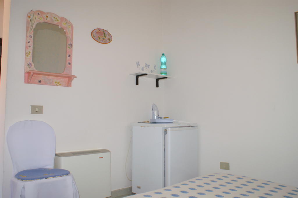 Tharros B&B San Giovanni di Sinis Zimmer foto